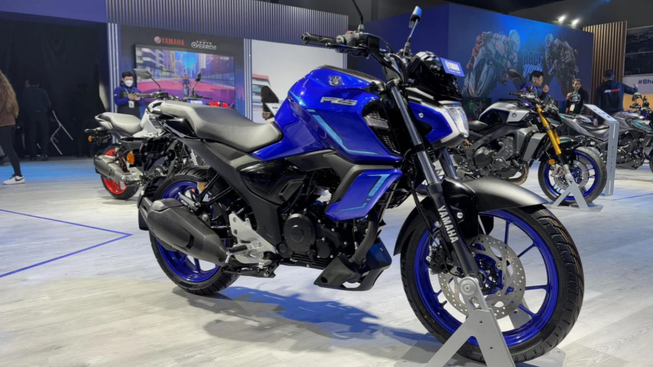 Yamaha FZS Fi 2025, स्पोर्ट्स बाइक में मिलेगा 57 kmpl माइलेज और स्टाइलिश लुक